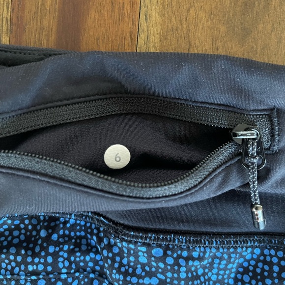 Lululemon Run Times Short Bubbles Pipe Dream Blue Black size 6 - Picture 7 of 11